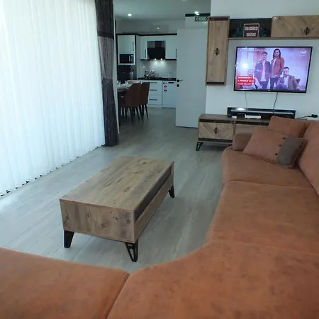 アパート Tuana カシュ