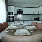 Apartament Tuana